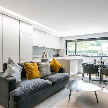 New Lux 2br Flat W/free Parking - Cedofeita Apartment