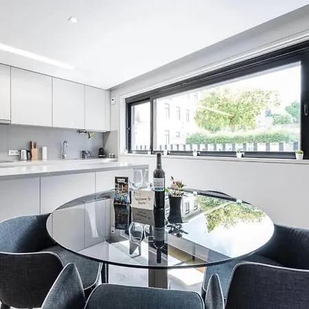 New Lux 2br Flat W/free Parking - Cedofeita Apartment Porto